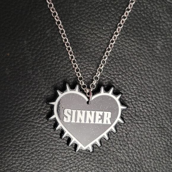 "Sinner" spiked gilttery heart 2-sided black and white gothic necklace - Picture 1 of 3